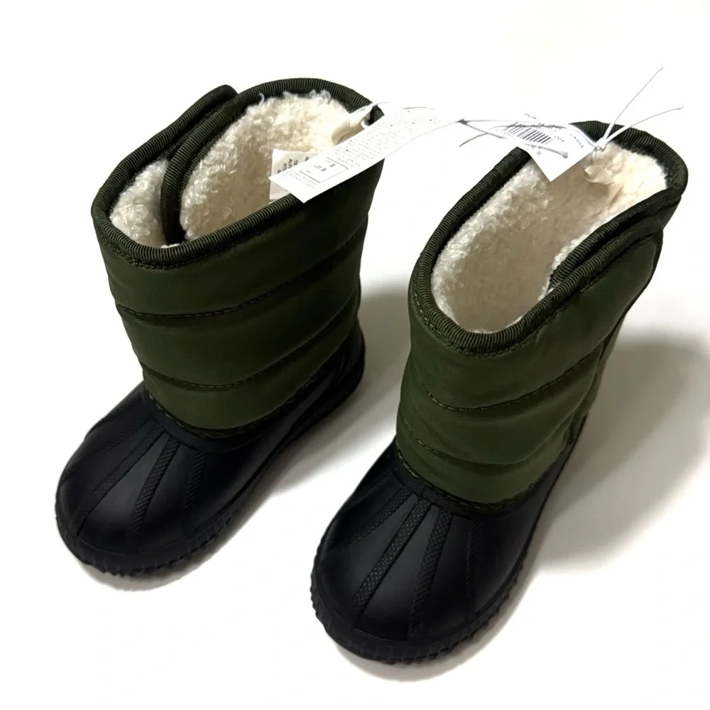 Old Navy Kids Winter Boots Sherpa Lined in Olive Green - Size 7 *NWT*